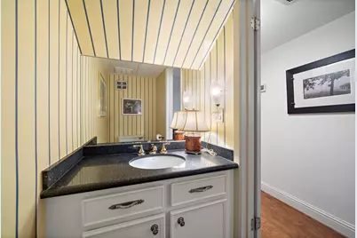 8944 Chatsworth Drive, Houston, TX 77024 - Photo 14