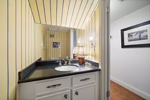 8944 Chatsworth Dr, Houston, TX 77024 - Photo 14