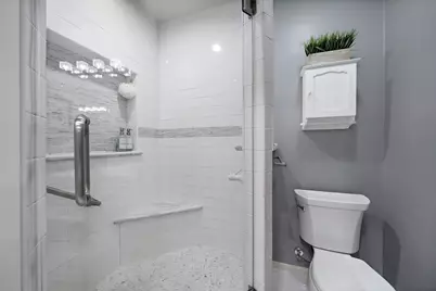 8944 Chatsworth Drive, Houston, TX 77024 - Photo 28