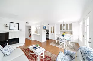 8944 Chatsworth Dr, Houston, TX 77024 - Photo 2