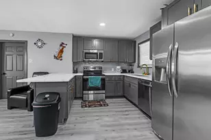 4406 Edison St, Houston, TX 77009 - Photo 8