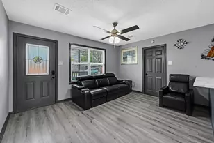 4406 Edison St, Houston, TX 77009 - Photo 6