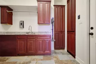 11718 Casadores Ln, Needville, TX 77461 - Photo 8