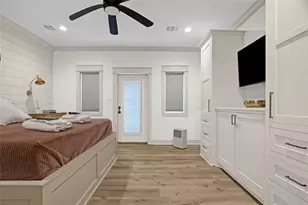 2906 Shady Ln, Crystal Beach, TX 77650 - Photo 16
