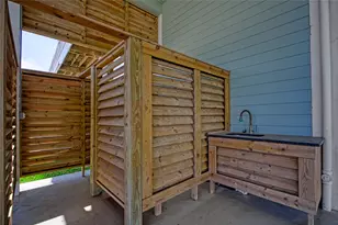 2906 Shady Ln, Crystal Beach, TX 77650 - Photo 26