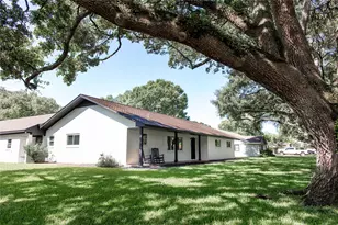 503 Maxine, East Bernard, TX 77435 - Photo 4