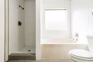 6026 Egypt Dr, Pasadena, TX 77505 - Photo 16