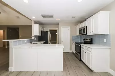 6026 Egypt Drive, Pasadena, TX 77505 - Photo 8