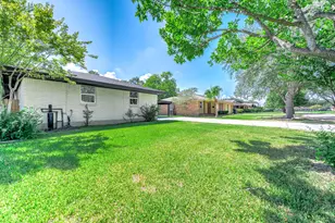 2113 21st Ave N, Texas City, TX 77590 - Photo 28