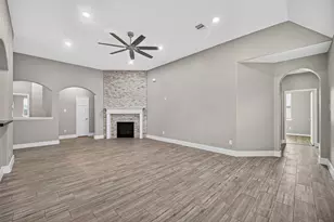 14538 Burleson Bend Drive, Houston, TX 77049 - Photo 16