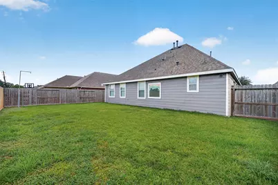 14538 Burleson Bend Drive, Houston, TX 77049 - Photo 46