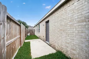 14538 Burleson Bend Drive, Houston, TX 77049 - Photo 42
