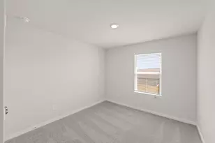 420 Long Br Dr, Dayton, TX 77535 - Photo 24