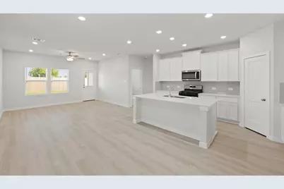 420 Long Branch Drive, Dayton, TX 77535 - Photo 10