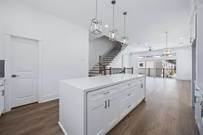 1945 Knoll Square Drive, Houston, TX 77080 - Photo 8