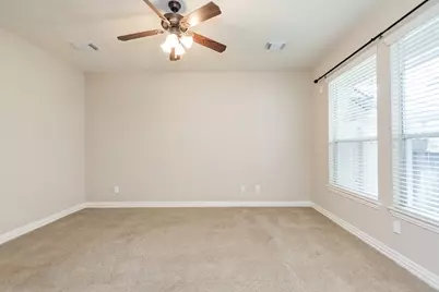 39 Medley Lane, The Woodlands, TX 77382 - Photo 14