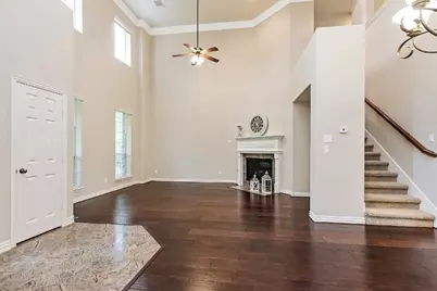 39 Medley Lane, The Woodlands, TX 77382 - Photo 4