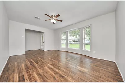 5602 Dryad Drive, Houston, TX 77035 - Photo 4