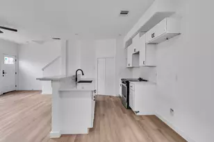 1052 North Ln, Houston, TX 77088 - Photo 38