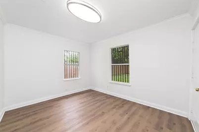 6905 Kassarine Pass, Houston, TX 77033 - Photo 16