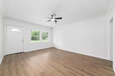 6905 Kassarine Pass, Houston, TX 77033 - Photo 10