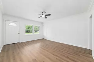 6905 Kassarine Pass, Houston, TX 77033 - Photo 10