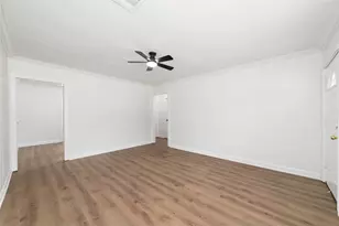 6905 Kassarine Pass, Houston, TX 77033 - Photo 8