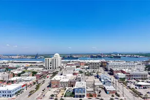 2416 Postoffice St, Galveston, TX 77550 - Photo 32