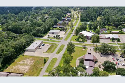2210 Appian Way, New Caney, TX 77357 - Photo 16