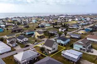 16518 Jean Lafitte Rd, Galveston, TX 77554 - Photo 2