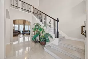 4619 Rockton Hills Ln, Sugar Land, TX 77479 - Photo 8