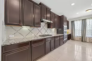 4619 Rockton Hills Ln, Sugar Land, TX 77479 - Photo 12