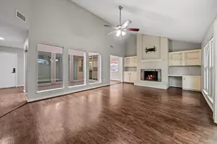 5123 Crystal Bay Dr, Houston, TX 77084 - Photo 2