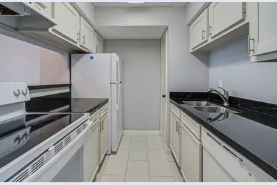 6402 Del Monte Drive #42, Houston, TX 77057 - Photo 10
