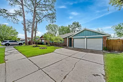 10606 Kirkdale Drive, Houston, TX 77089 - Photo 2