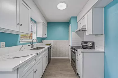 10606 Kirkdale Drive, Houston, TX 77089 - Photo 10