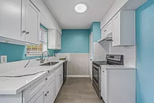 10606 Kirkdale Dr, Houston, TX 77089 - Photo 10