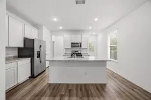 21214 George Vancouver Ct, Porter, TX 77365 - Photo 6