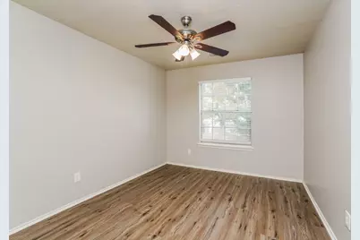 8310 Woodland Willows Drive, Houston, TX 77083 - Photo 14