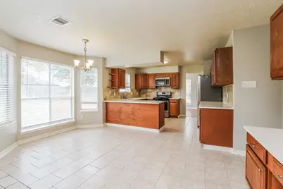 8310 Woodland Willows Drive, Houston, TX 77083 - Photo 6