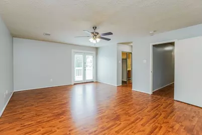 8310 Woodland Willows Drive, Houston, TX 77083 - Photo 10