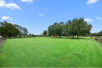 915 Sycamore Road, Richmond, TX 77469 - Photo 28