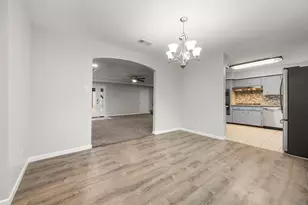 915 Sycamore Rd, Richmond, TX 77469 - Photo 8