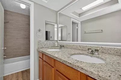 10402 Gulfstream Lane, Sugar Land, TX 77498 - Photo 34