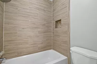 10402 Gulfstream Lane, Sugar Land, TX 77498 - Photo 36
