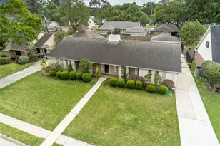 10631 Del Monte Dr, Houston, TX 77042 - Photo 36