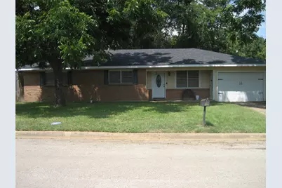 105 Lakeway Drive, Crockett, TX 75835 - Photo 1