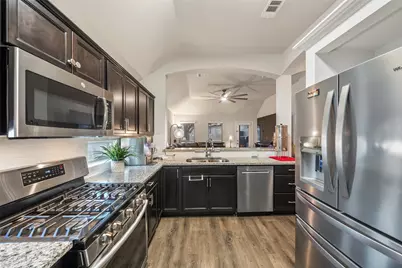 166 Doe Run Drive, Huntsville, TX 77320 - Photo 6