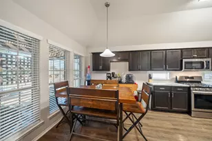 166 Doe Run Dr, Huntsville, TX 77320 - Photo 10