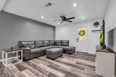 7476 S Fork Drive, Conroe, TX 77303 - Photo 6